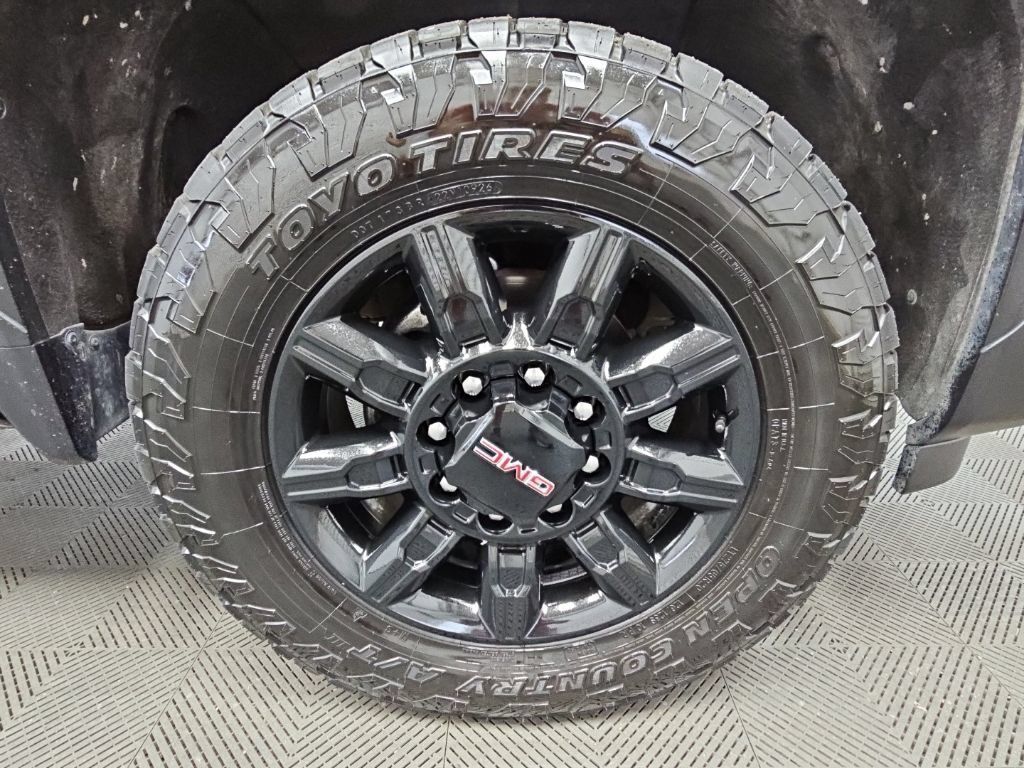 Used 2024 GMC Sierra 2500 AT4 w/ AT4 Premium Plus Package AWD/4WD image 49