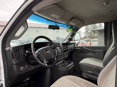Used 2021 Chevrolet Express 3500 w/ Power Convenience Package RWD image 11
