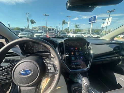 Used 2025 Subaru Crosstrek 2.5i Limited w/ Crosstrek Mirror Package AWD/4WD image 8