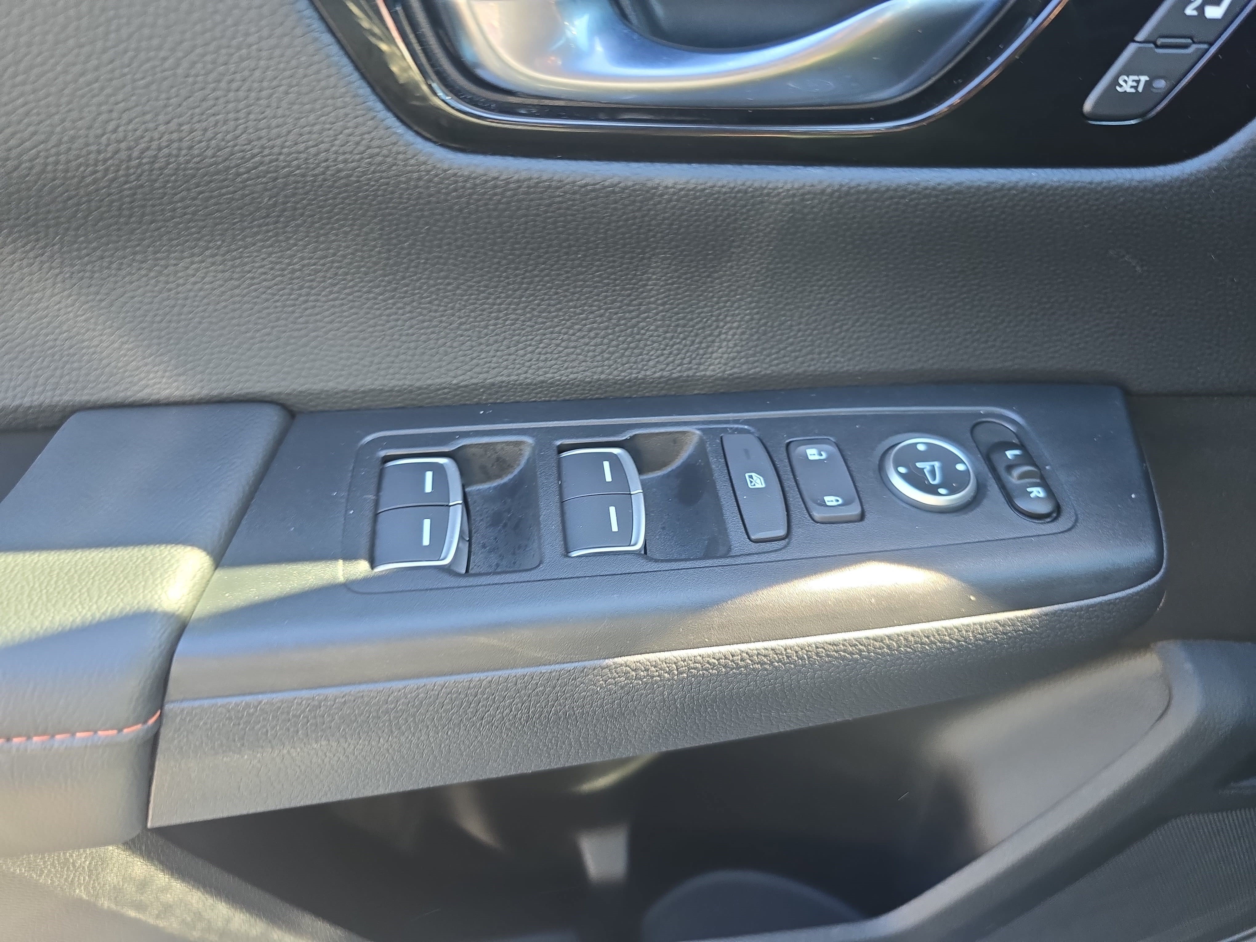 Used 2025 Honda CR-V Sport Touring image 27