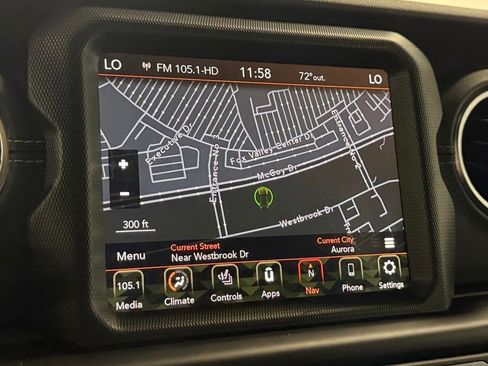 Used 2022 Jeep Wrangler Unlimited Sahara w/ Cold Weather Group AWD/4WD image 19