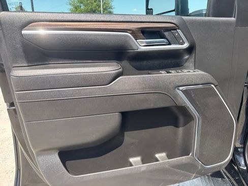 Used 2025 Chevrolet Silverado 2500 LT w/ Convenience Package AWD/4WD image 22