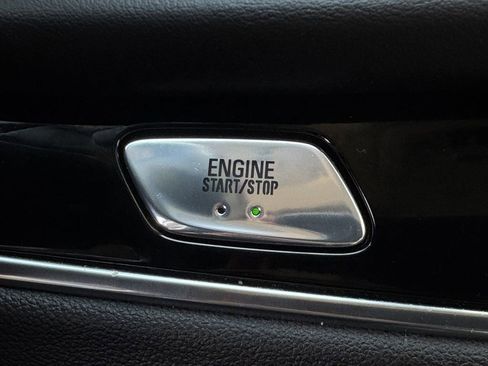 Used 2023 Buick Enclave Avenir FWD image 22