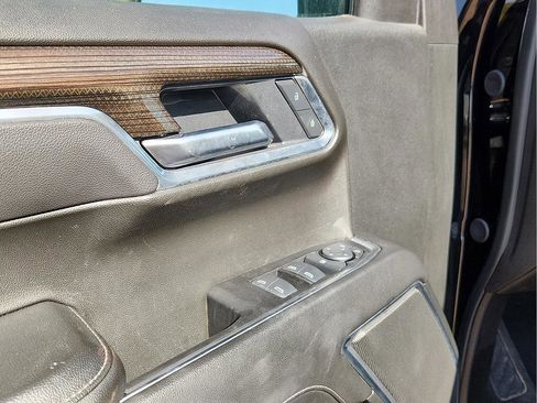 Used 2025 Chevrolet Silverado 1500 LT image 15