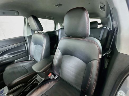 Used 2024 Mitsubishi Outlander Sport SE AWD/4WD image 19