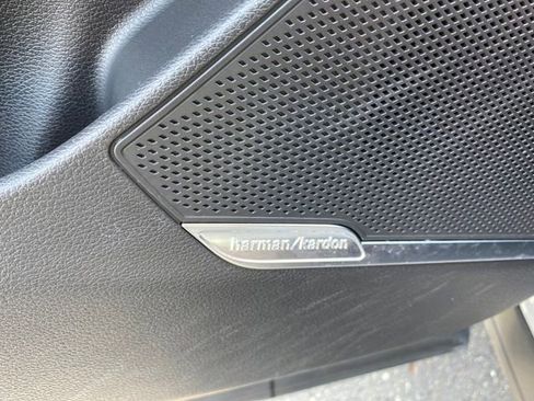 Used 2024 Kia Sportage SX image 19