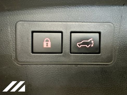 Used 2025 Subaru Outback Premium w/ Popular Package #1A AWD/4WD image 27