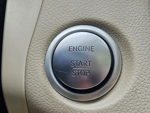 Certified 2018 Mercedes-Benz GLC 300 image 13