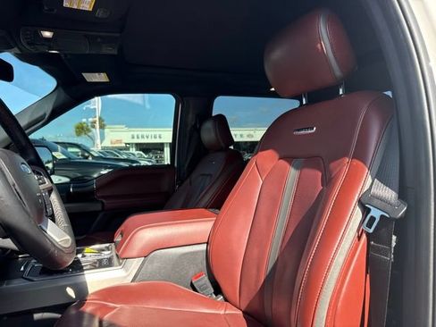 Used 2019 Ford F150 Platinum w/ Equipment Group 701A Luxury AWD/4WD image 5