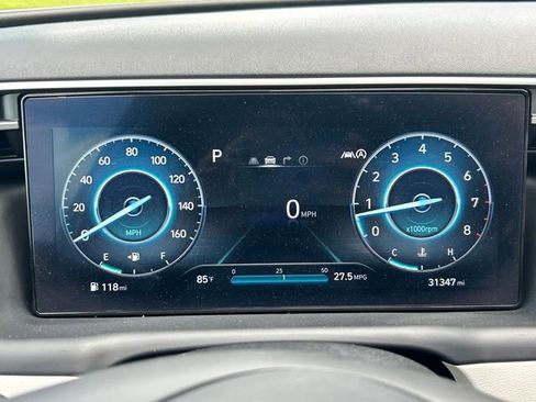 Certified 2023 Hyundai Tucson Limited AWD/4WD image 16