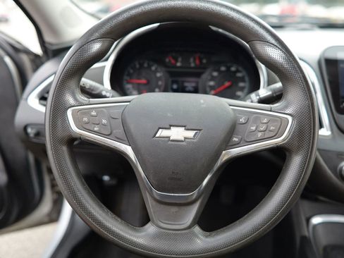 Used 2020 Chevrolet Malibu LT image 19