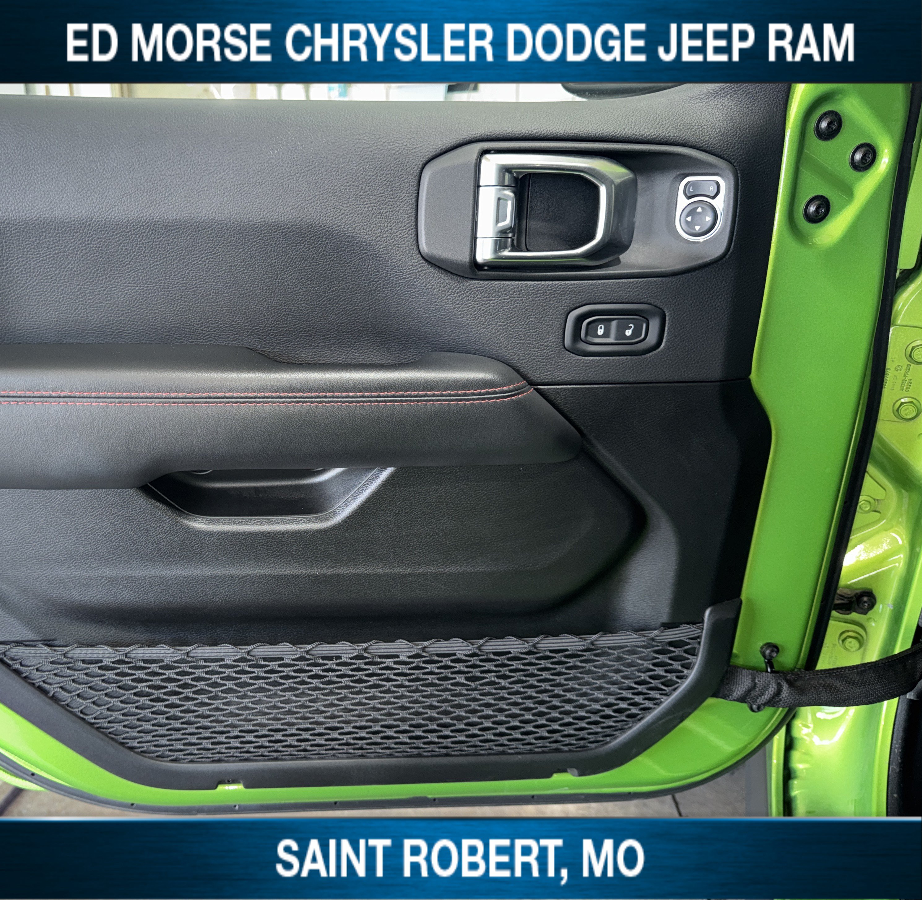 Used 2025 Jeep Wrangler Unlimited Rubicon AWD/4WD image 32