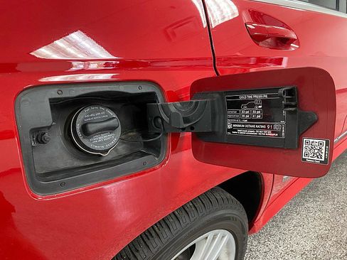 Used 2015 Mercedes-Benz GLK 350 2WD image 27