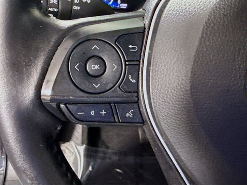 Used 2022 Toyota Corolla Cross XLE FWD image 14