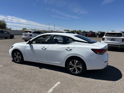 Used 2023 Nissan Sentra SV image 3
