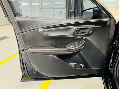 Used 2019 Chevrolet Impala LT w/ LT Convenience Package FWD image 19
