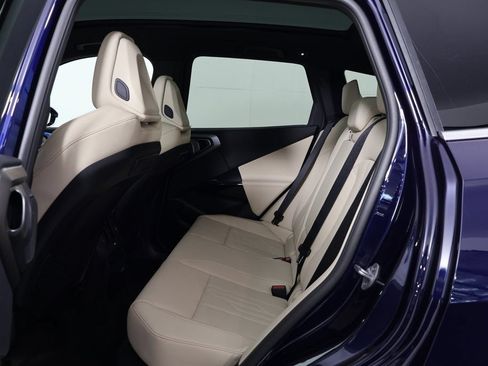 New 2026 BMW X3 xDrive30 w/ Premium Package AWD/4WD image 6