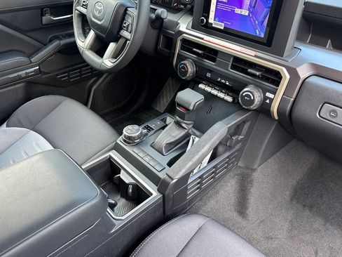 New 2026 Toyota Tacoma TRD Off-Road AWD/4WD image 17