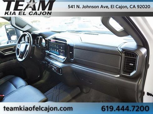 Used 2024 Chevrolet Silverado 2500 LTZ image 11