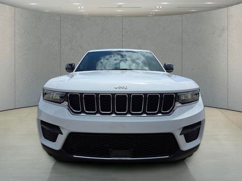New 2026 Jeep Grand Cherokee Laredo X RWD image 2