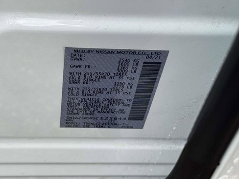 Certified 2025 Nissan Murano SV AWD/4WD image 16