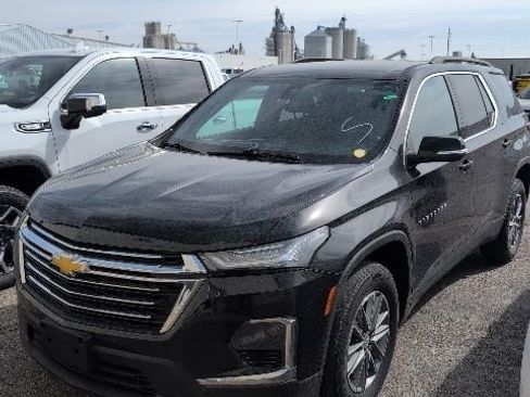 Used 2023 Chevrolet Traverse LT w/ LPO, Floor Liner Package AWD/4WD image 1