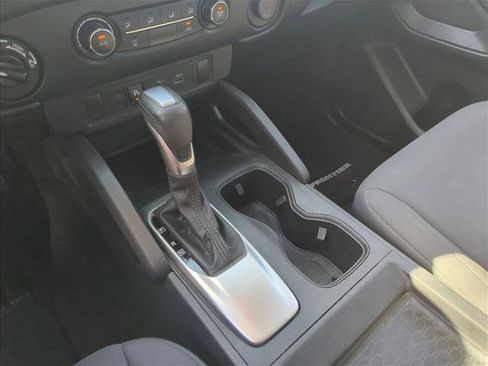 Used 2022 Nissan Frontier S w/ Technology Package image 15