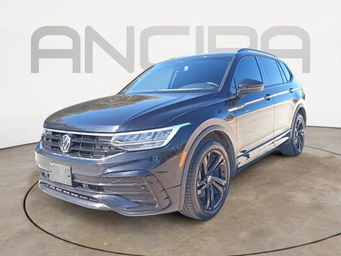 Used 2023 Volkswagen Tiguan SE R-Line image 5