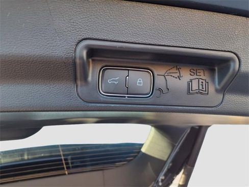 Used 2024 Ford Explorer ST-Line w/ Class IV Trailer Tow Package image 7