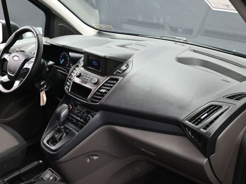 Used 2022 Ford Transit Connect XL image 33