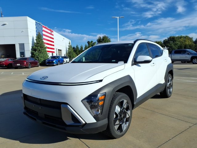 Certified 2024 Hyundai Kona SEL AWD/4WD image 1