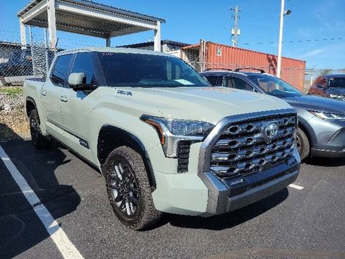Used 2025 Toyota Tundra Platinum AWD/4WD image 1