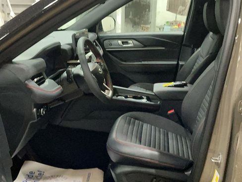 New 2026 Ford Explorer ST-Line image 10