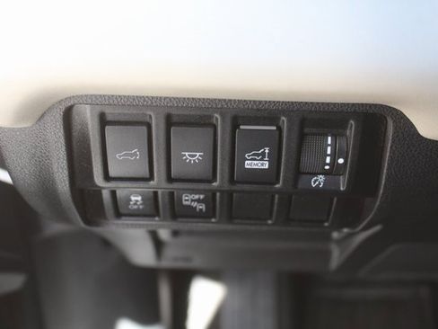 Used 2021 Subaru Ascent Limited w/ Technology Package image 36