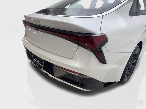 Used 2025 Kia K5 LXS image 18