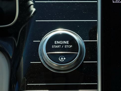 Certified 2024 Mercedes-Benz Maybach S 580 4MATIC image 17