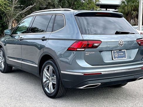 Certified 2020 Volkswagen Tiguan SE image 7