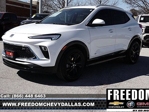 New 2026 Buick Encore GX Sport Touring image 3