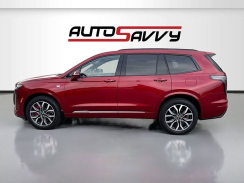 Used 2024 Cadillac XT6 Sport w/ Technology Package AWD/4WD image 4