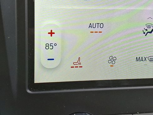 Certified 2024 Ford Edge SEL image 19