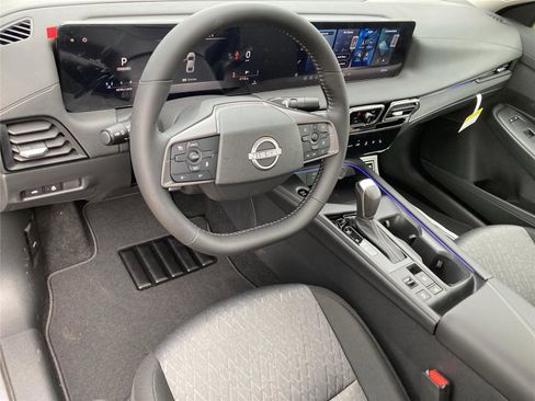 New 2026 Nissan Sentra SV w/ SV Convenience Package FWD image 10