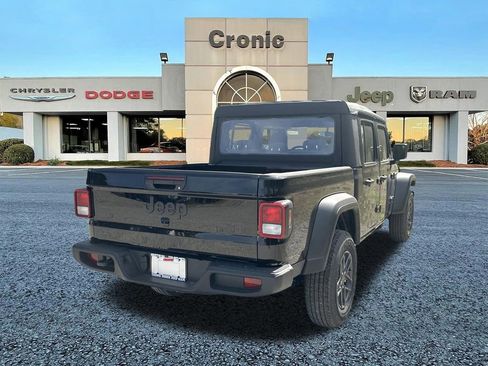 New 2026 Jeep Gladiator Sport AWD/4WD image 3