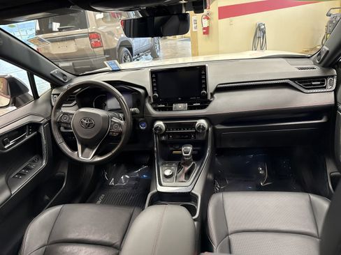 Used 2021 Toyota RAV4 XSE image 22