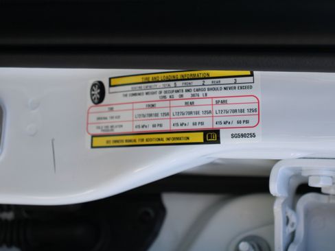 New 2025 RAM 2500 Laramie image 38