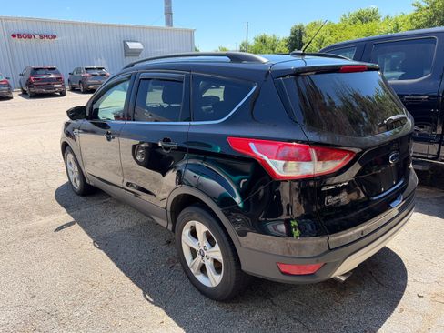 Used 2016 Ford Escape SE w/ Equipment Group 201A FWD image 7