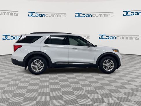Used 2021 Ford Explorer XLT image 9