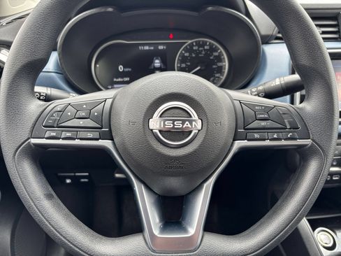 Used 2025 Nissan Versa SV FWD image 25