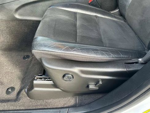 Certified 2022 Jeep Grand Cherokee Laredo X image 21