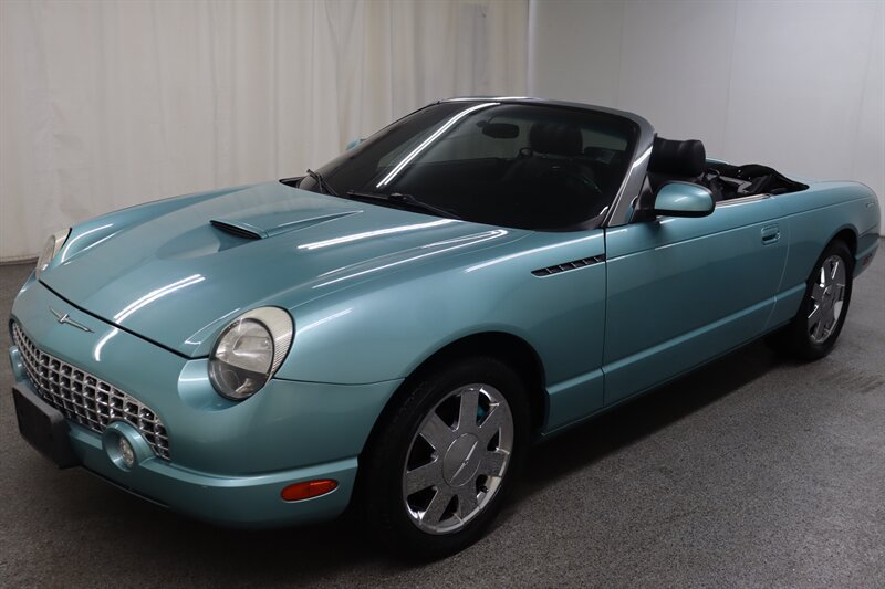 Used 2002 Ford Thunderbird RWD image 3
