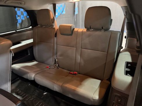 Used 2016 Toyota Sequoia Platinum AWD/4WD image 24